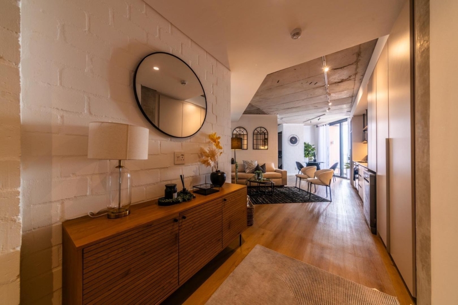 2 Bedroom Property for Sale in Sea Point Western Cape